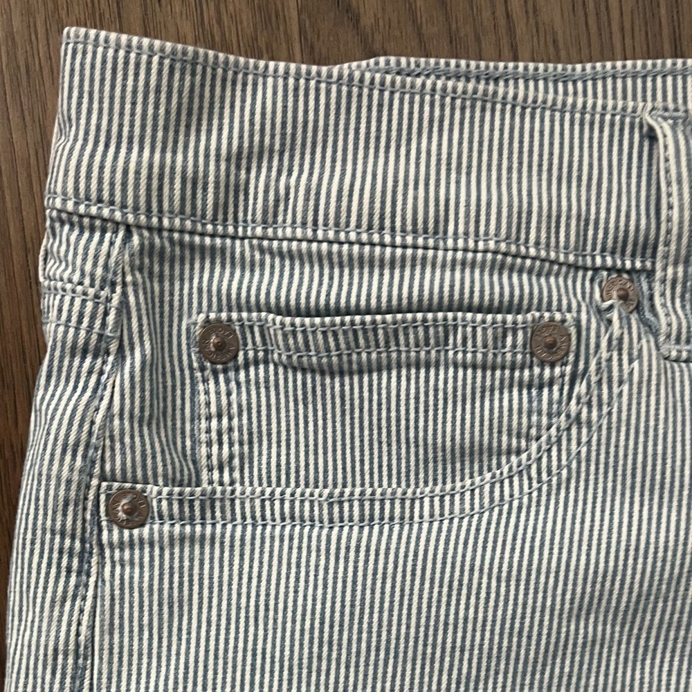 AMERICAN EAGLE Ne(x)t Level Stretch High-Waisted Striped Shorts - Size 12 - Picture 5 of 10